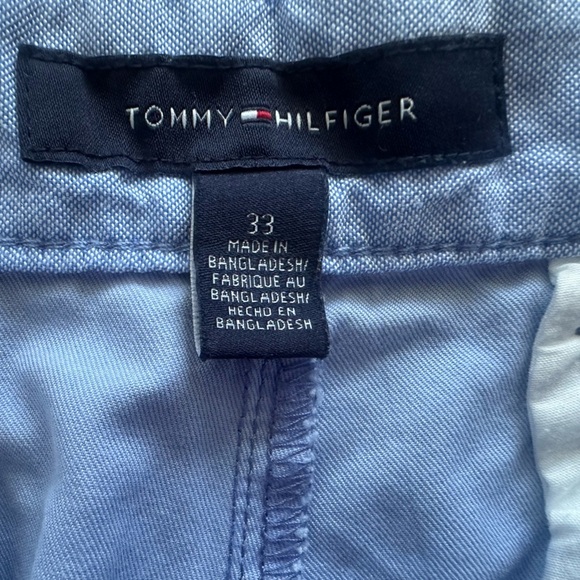 Tommy Hilfiger Blue Floral Chino Shorts | Size 33 - Picture 4 of 6